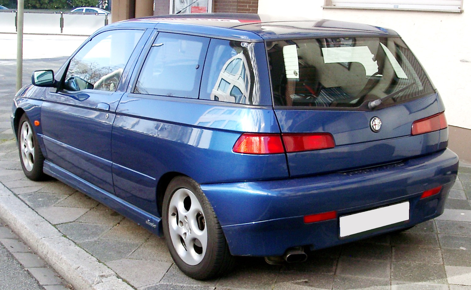 Alfa Romeo 145